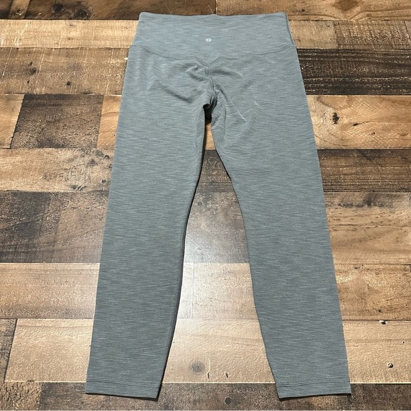 Athleta Ultra High Rise Elation 7/8 Legging - Picture 3 of 5